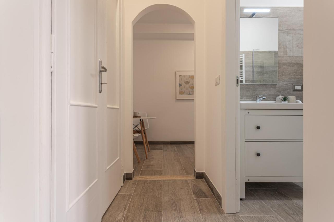 Adriana'S Suites In Prati Close To Vatican Museum Рим Экстерьер фото
